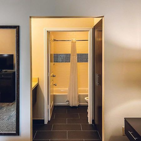 Free Parking Free Wifi With Kitchen Washer Dryer Relux Studio Group 2 Apartment Хюстън Екстериор снимка